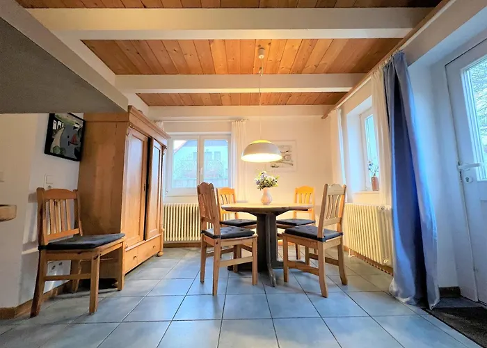 Viermaster Semesterbostad Prerow