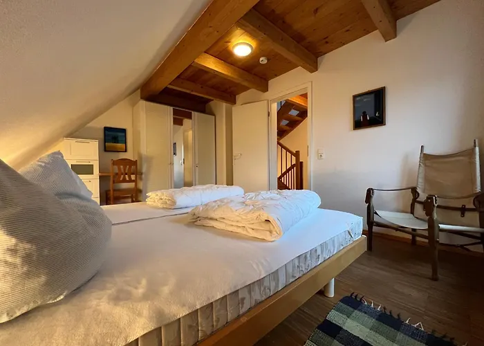 Viermaster Semesterbostad