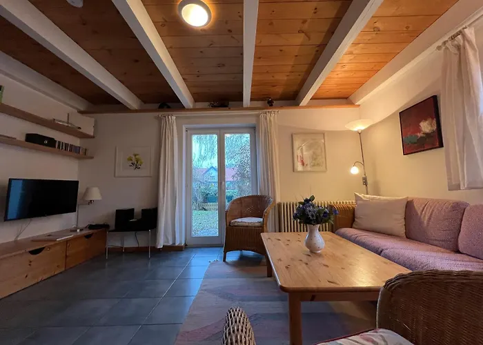 Viermaster Semesterbostad